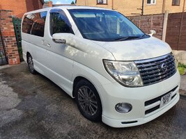 Elgrand.jpg